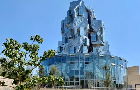 Tour de la fondation Luma à Arles par Frank Gehry