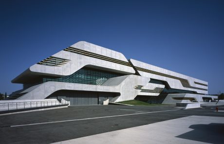Bâtiment Pierres Vives de l'architecte Zaha Hadid